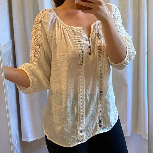 Cream colored Peasant-Sleeve Boho style shirt - Picture 6 of 6